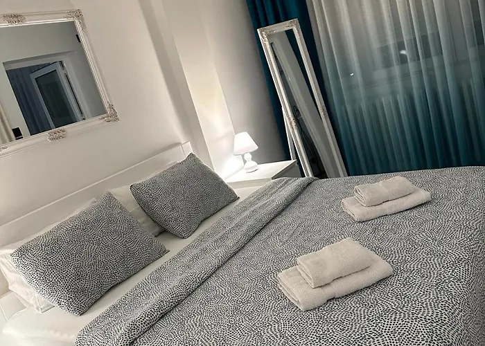 Centrum アパート スボティツァ